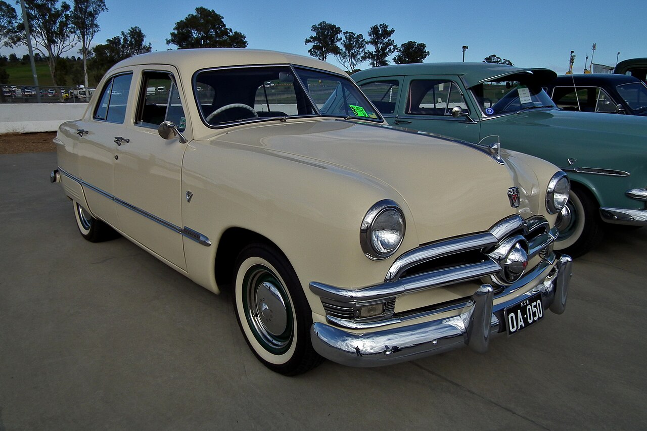 1950 Ford Custom V8 Fordor sedan
