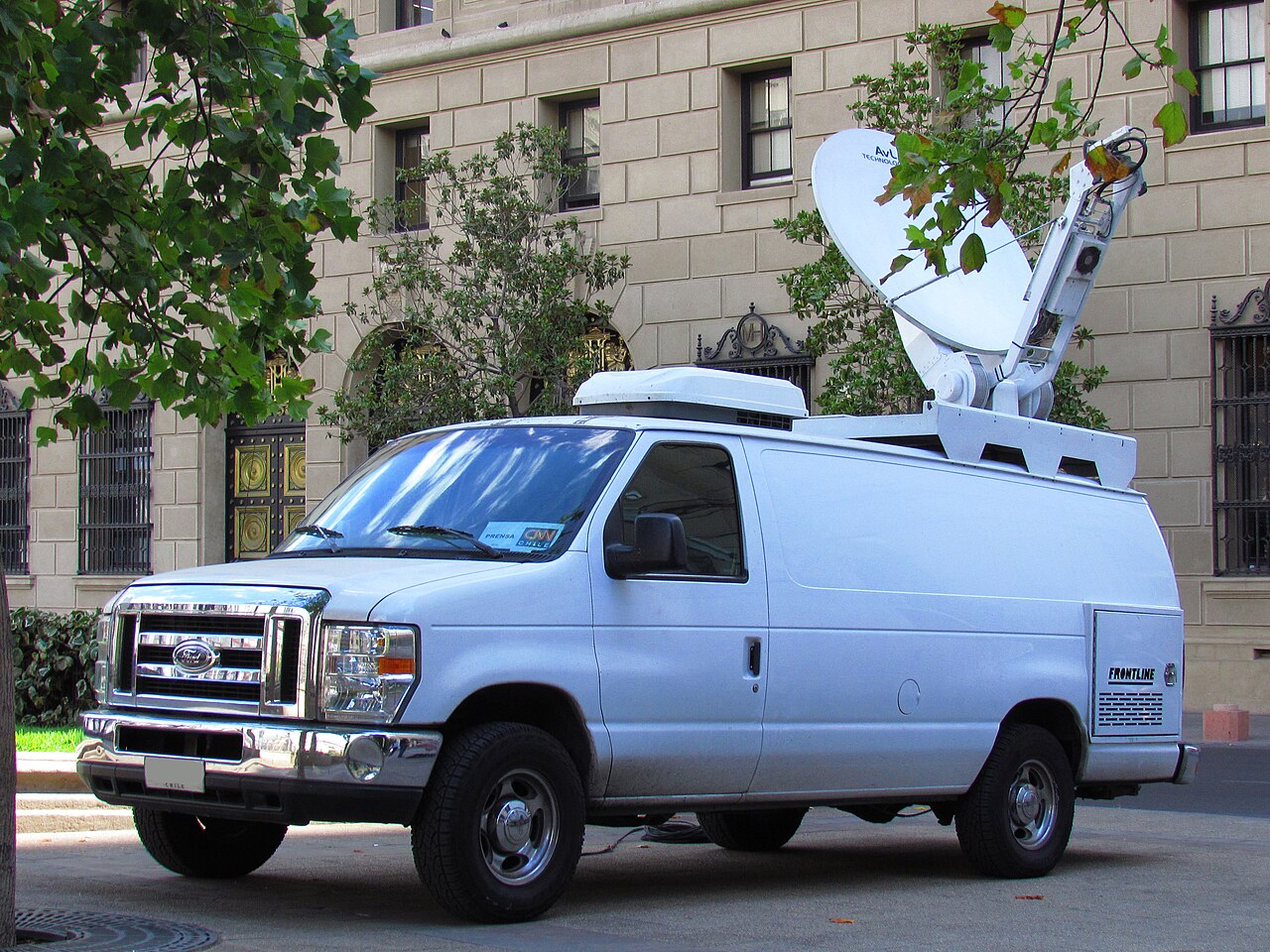 2008 Ford E-350 van