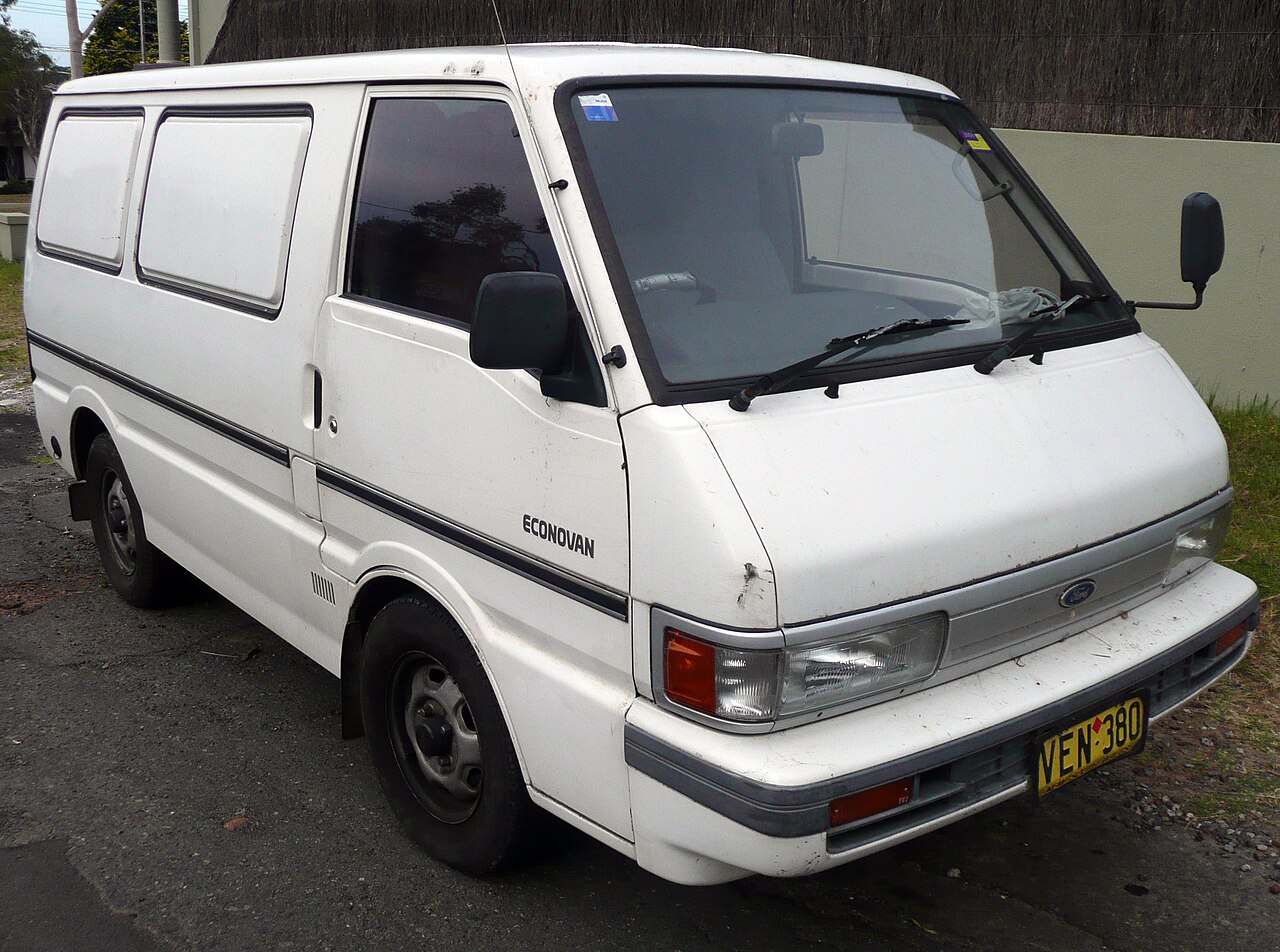 1998 Ford Econovan short wheelbase van